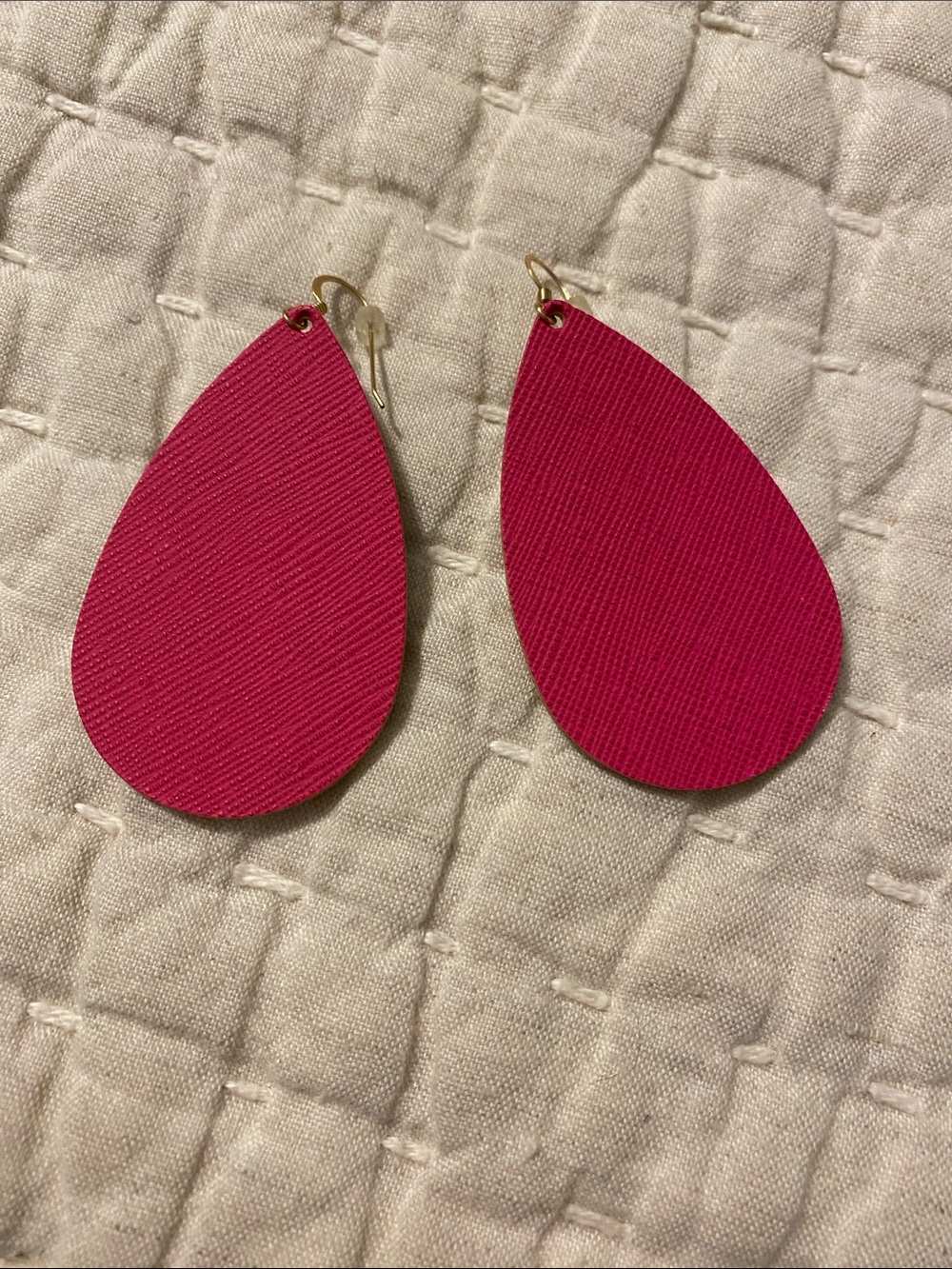 Nickel & Suede Medium Hot Pink Teardrop Leather Earrings with Gold Hooks